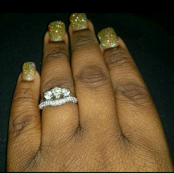 Meet your Posher, Eboni - Picture 1 of 1